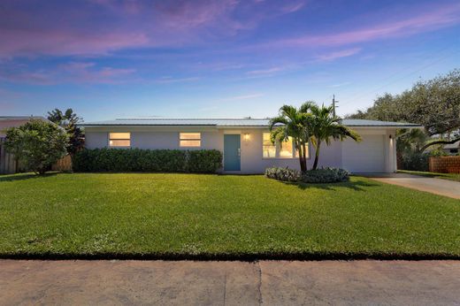 Villa in Tequesta, Palm Beach County