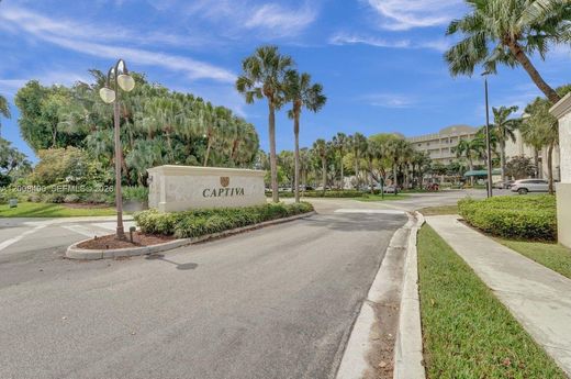 Residential complexes in Doral, Miami-Dade