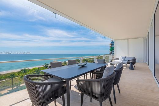 Жилой комплекс, Surfside, Miami-Dade County