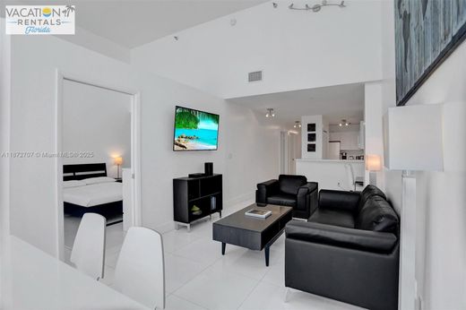 Complesso residenziale a Miami Beach, Miami-Dade County