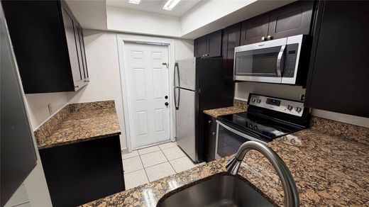 Kamienica w Deerfield Beach, Broward County