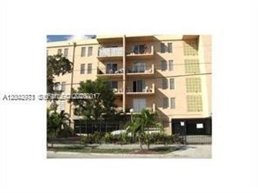 Residential complexes in Hialeah, Miami-Dade