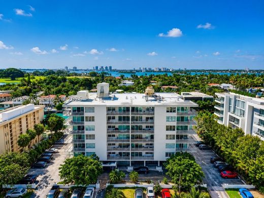 Complexos residenciais - Bay Harbor Islands, Miami-Dade County