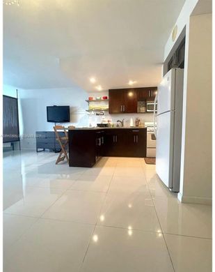 Complesso residenziale a Sunny Isles Beach, Miami-Dade County
