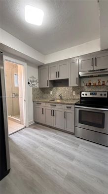 Residential complexes in Miami, Miami-Dade