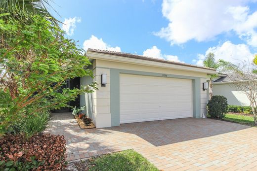 Villa Port Saint Lucie, Saint Lucie County