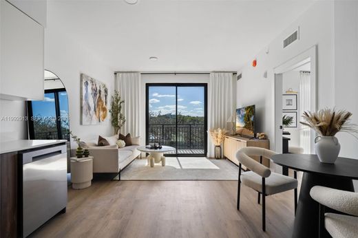 Residential complexes in Miami, Miami-Dade