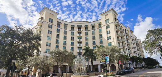 Residential complexes in West Palm Beach, Palm Beach