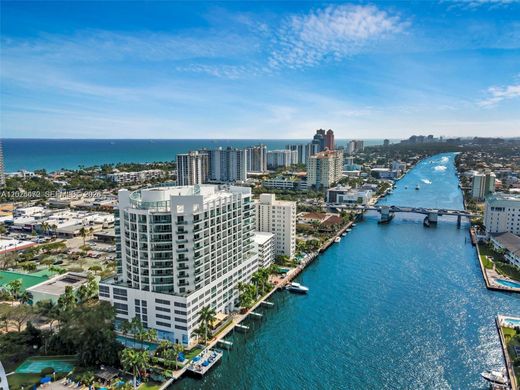 Residential complexes in Fort Lauderdale, Broward County