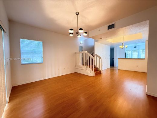 Residential complexes in Miami, Miami-Dade