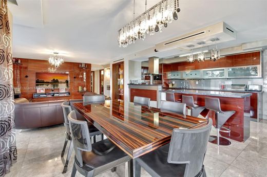 Residential complexes in Aventura, Miami-Dade