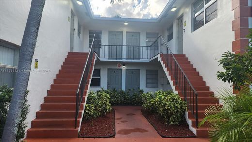 Wohnkomplexe in Coral Springs, Broward County