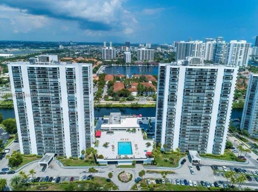 Жилой комплекс, Aventura, Miami-Dade County