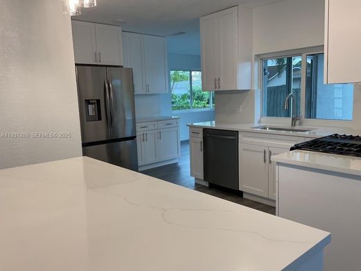 Willa w Sunrise, Broward County