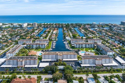 Residential complexes in Delray Beach, Palm Beach