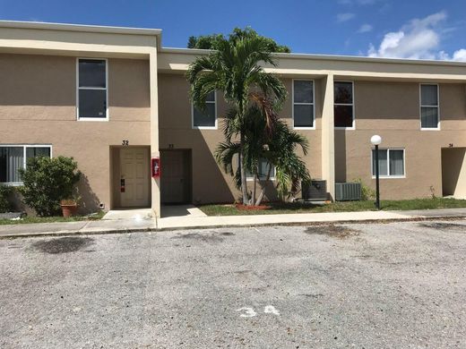Townhouse in West Palm Beach, Palm Beach