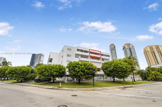 Komplex apartman Sunny Isles Beach, Miami-Dade County