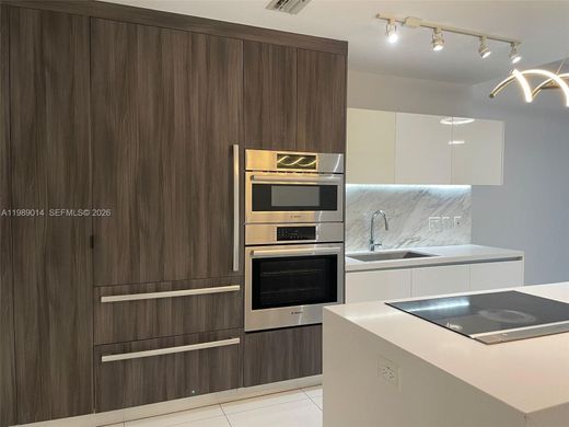 Residential complexes in Miami, Miami-Dade