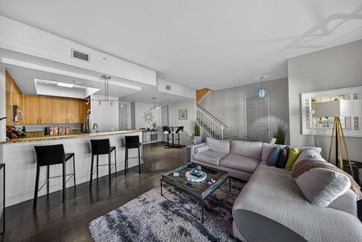 Townhouse in Wilton Manors, Broward County