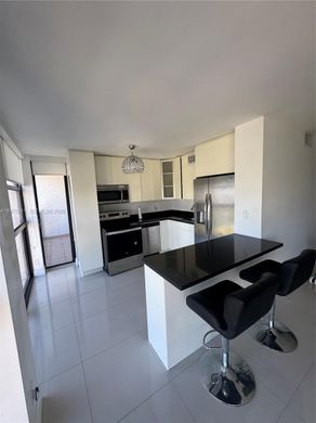 Complesso residenziale a Hallandale Beach, Broward County