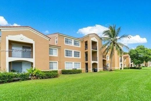 公寓楼  Tamarac, Broward County