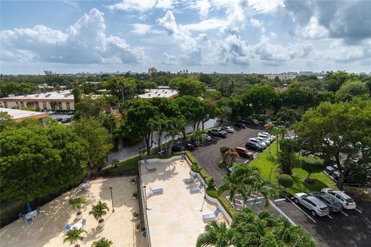 Residential complexes in Fort Lauderdale, Broward County