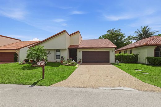 Villa in Tamarac, Broward County
