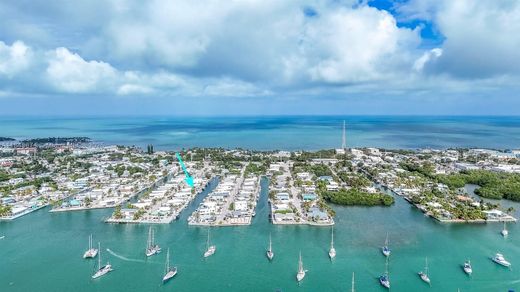 Villa in Marathon, Monroe County