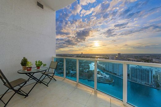 Residential complexes in Hallandale, Broward County