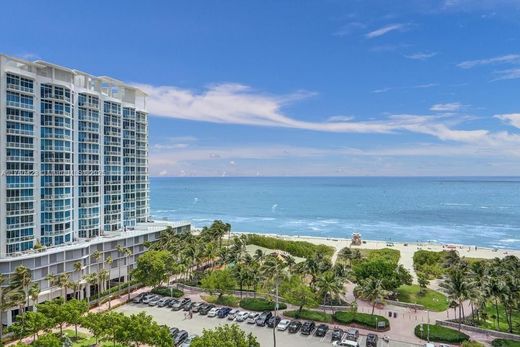 Residential complexes in Miami Beach, Miami-Dade