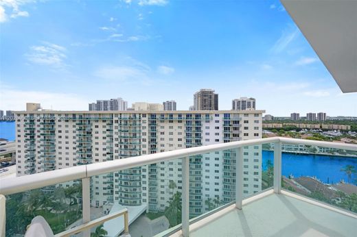 Wohnkomplexe in Sunny Isles Beach, Miami-Dade County
