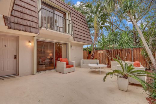 Townhouse in Jupiter, Palm Beach