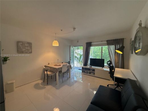 公寓楼  Miami Beach, Miami-Dade County