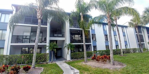 Residential complexes in West Palm Beach, Palm Beach