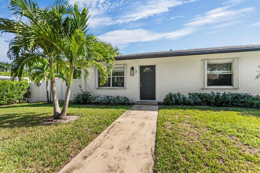 ‏בניין ב  דלריי ביץ', Palm Beach County