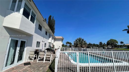 Komplex apartman Pompano Beach, Broward County