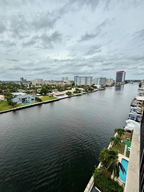 مجمع شقق ﻓﻲ Hallandale Beach, Broward County