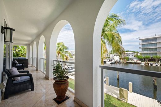 Residential complexes in Fort Lauderdale, Broward County