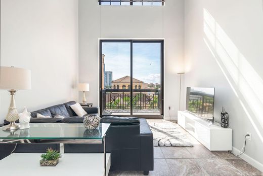 Residential complexes in West Palm Beach, Palm Beach