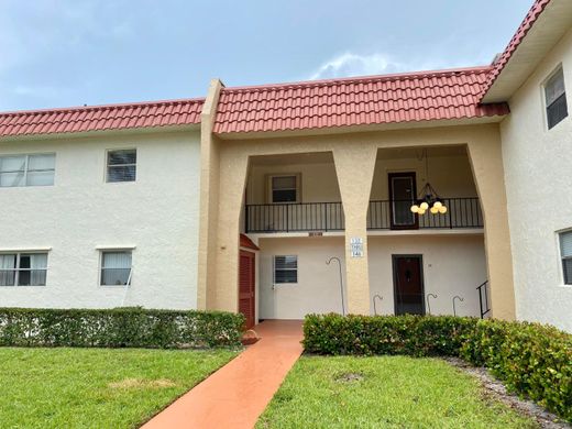 Residential complexes in West Palm Beach, Palm Beach