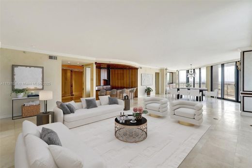 Aventura, Miami-Dade Countyのアパートメント・コンプレックス