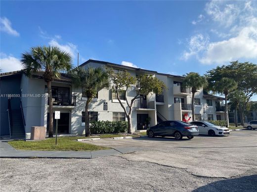 Residential complexes in Hialeah, Miami-Dade