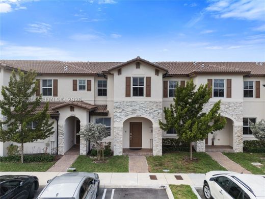 Townhouse in North Miami, Miami-Dade