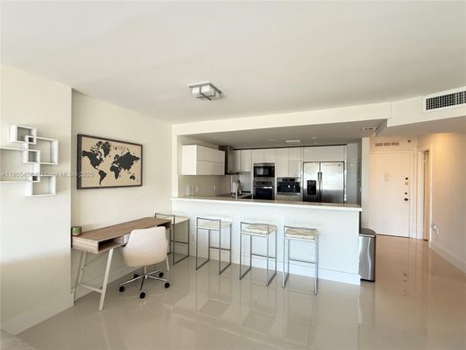 Complexes résidentiels à Aventura, Comté de Miami-Dade