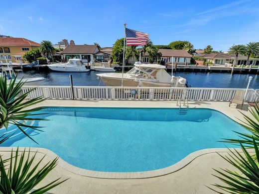 Residential complexes in Fort Lauderdale, Broward County