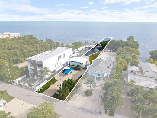 Villa - Key Largo, Monroe County