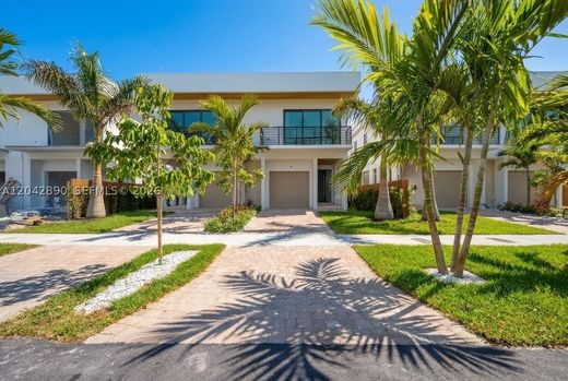 Townhouse in Fort Lauderdale, Broward County