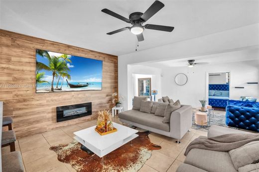 빌라 / Miami Gardens, Miami-Dade County