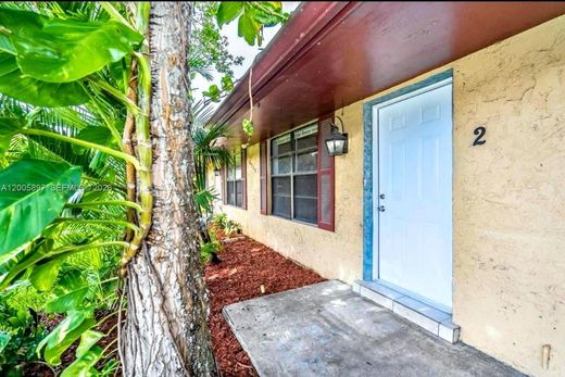Таунхаус, Lake Worth, Palm Beach County