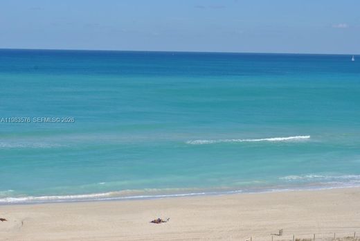 Residential complexes in Miami Beach, Miami-Dade